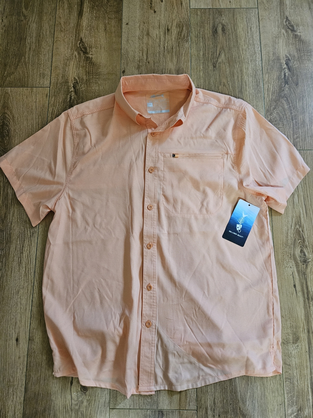 Men's Short-Sleeve Button-Down Shirt in Light Peach Silver Bait Medium